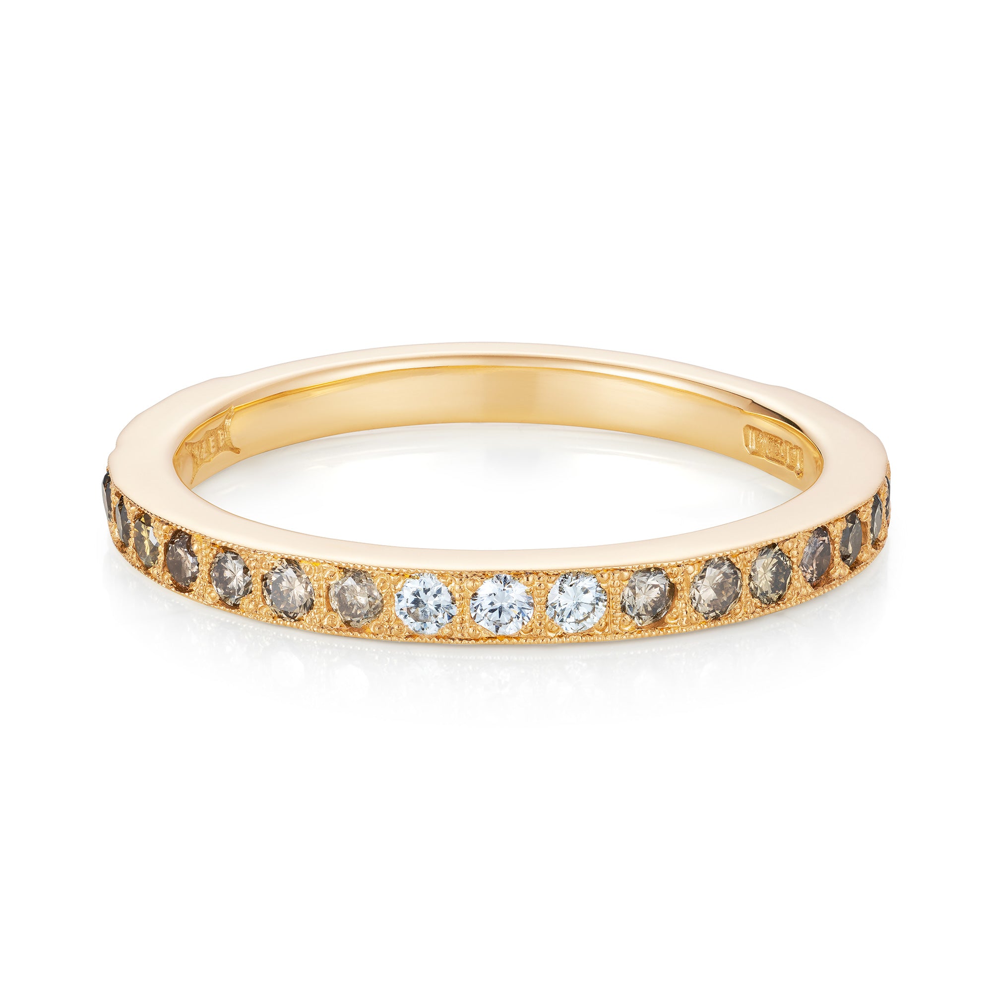 Ombré diamond eternity ring in 18ct yellow gold with diamonds fading from white to champagne to chocolate, designed by Yasmin Everley. Front view.